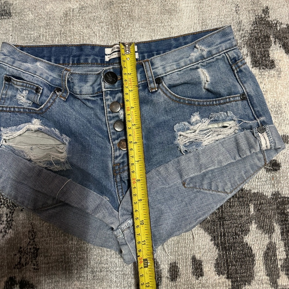 ONE X ONE TEASPOON Bandits Cut Off Distressed Denim Shorts 26 - Picture 8 of 9
